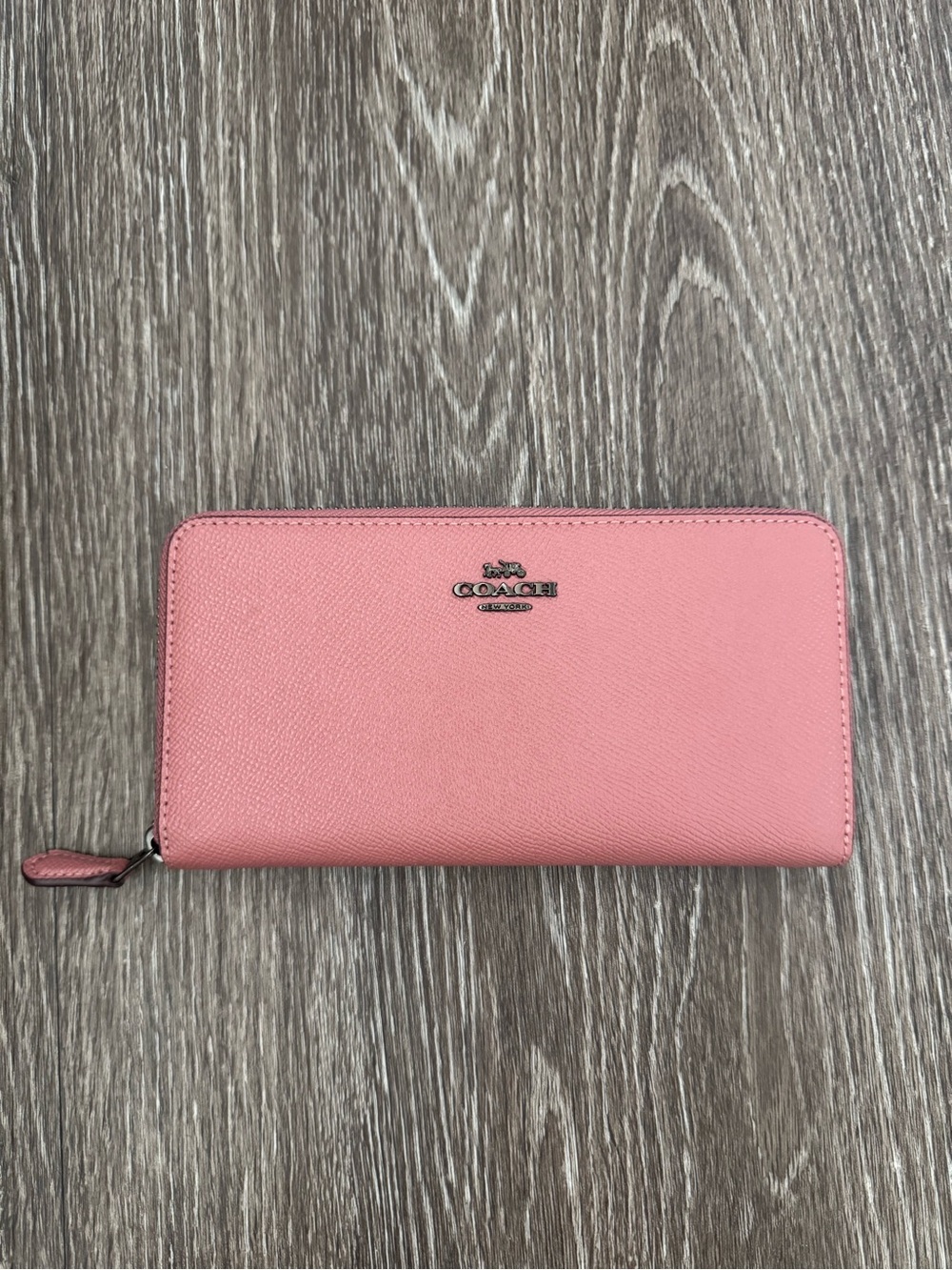 NWOT Coach Slim Zip Wallet